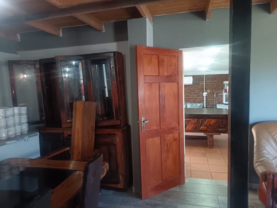 4 Bedroom Property for Sale in Herlear Northern Cape